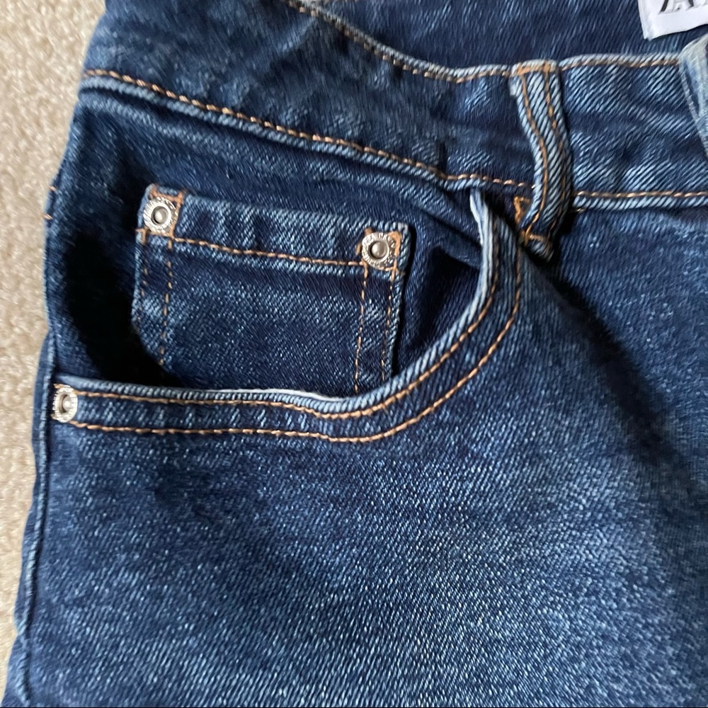 Zara Denim Cutoff High Rise Short Frayed Hem Med Wash Ecological Grown Cotton-2 - Picture 4 of 7